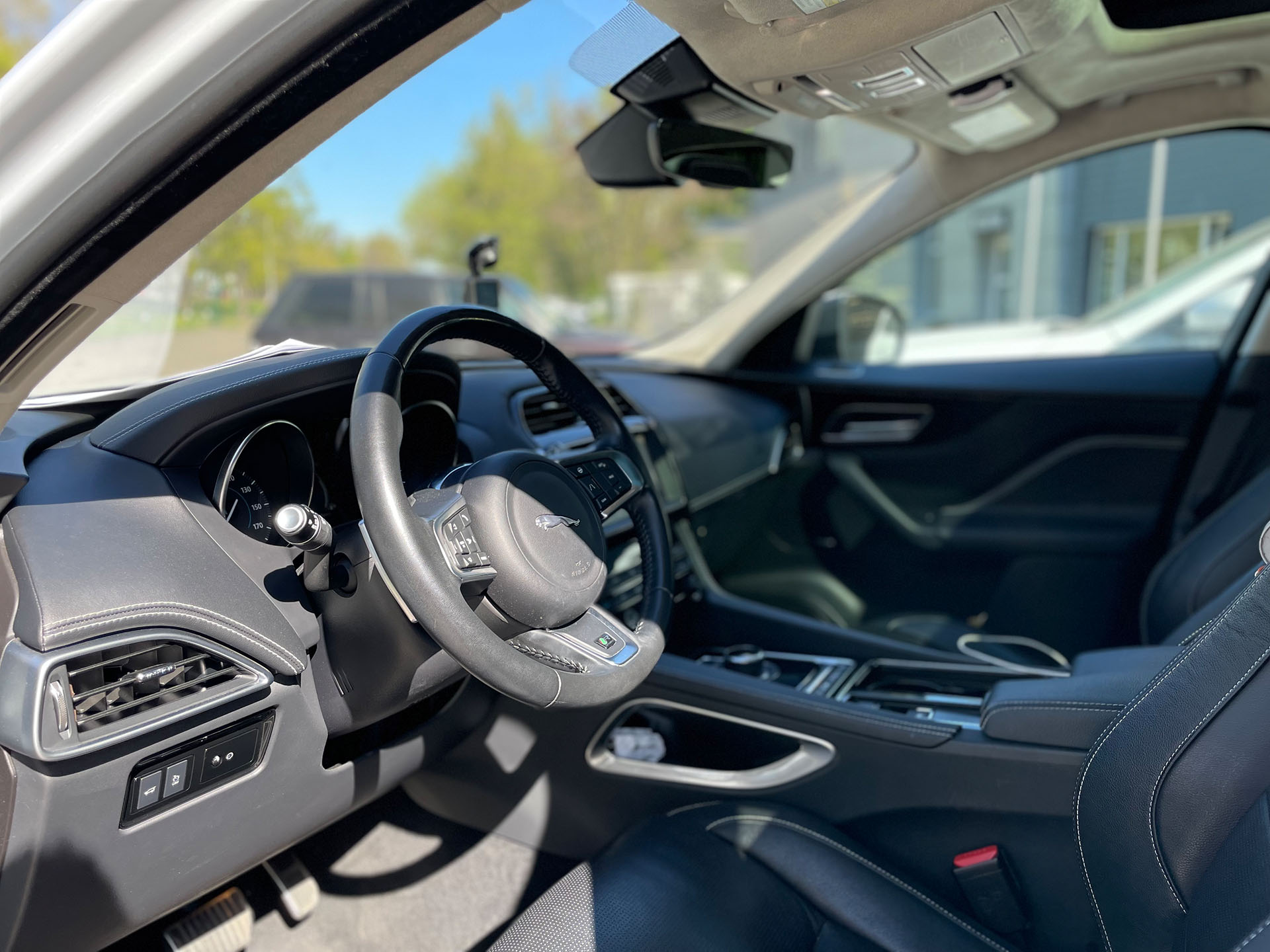 Детейлинг Jaguar - Royal World Service