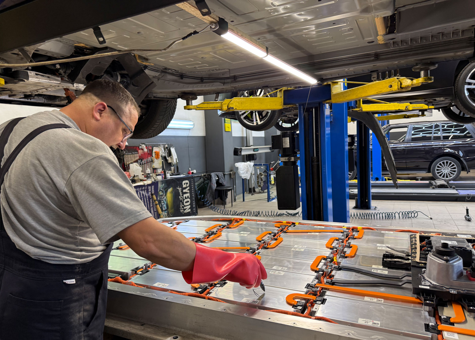 Ремонт електричних Jaguar - Royal World Service