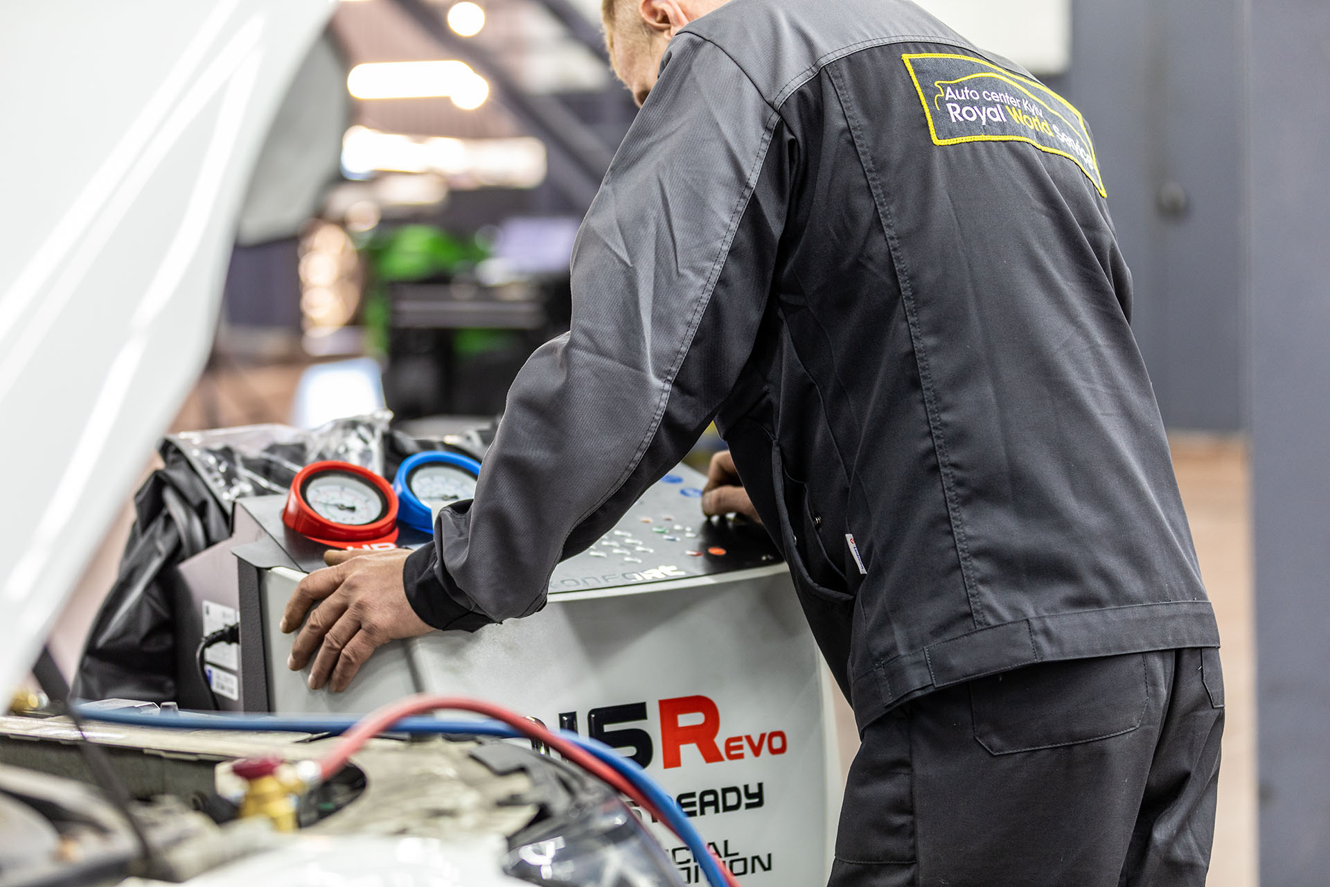 Заправки кондиціонера Ленд Ровер 2024 - Royal World Service