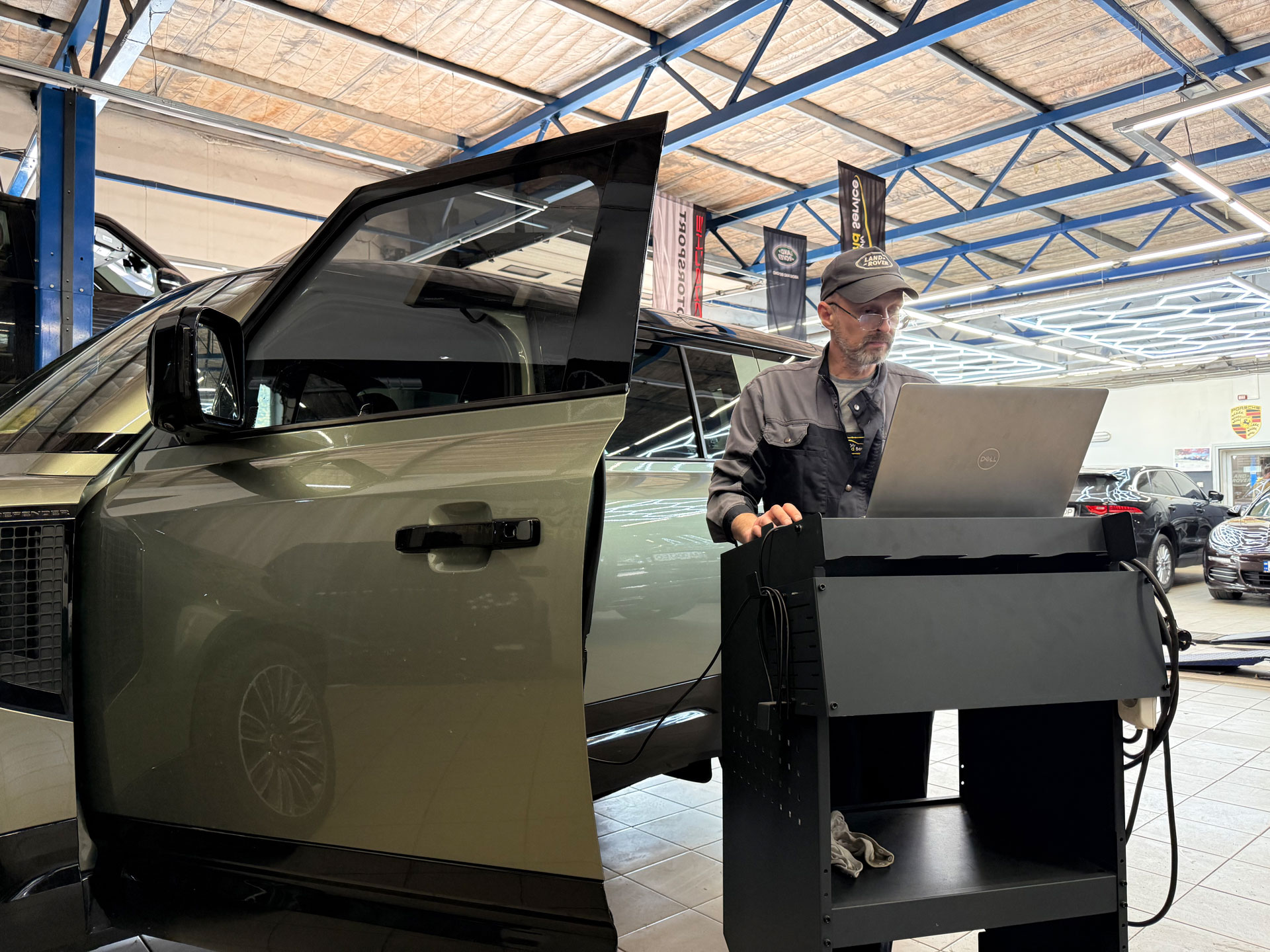 Комп’ютерна діагностика Land Rover - Royal World Service