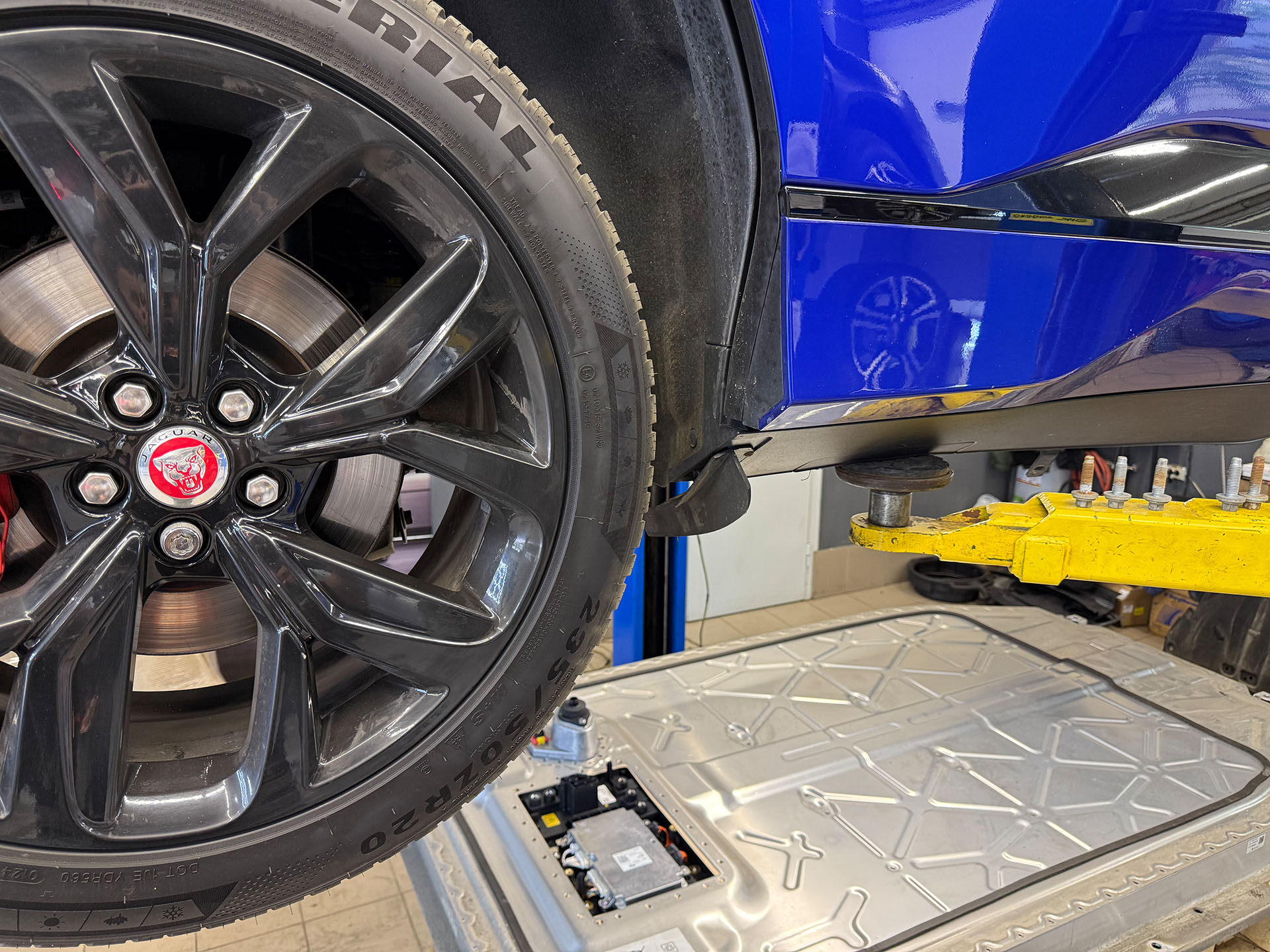 диагностика и ремонт батареи Jaguar I-Pace - Royal World Service