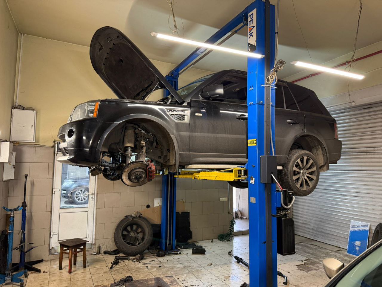 Ремонт і відновлення двигунів Land Rover та Jaguar в Одесі - Royal World Service