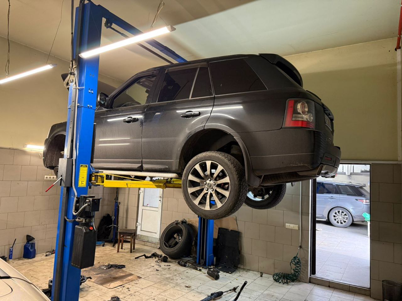 Ремонт АКПП, роздаткової коробки та трансмісії Land Rover і Jaguar в Одесі - Royal World Service