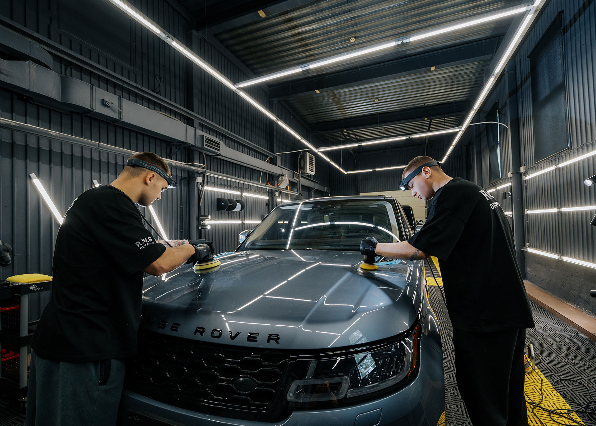 Полірування фар - Royal World Service