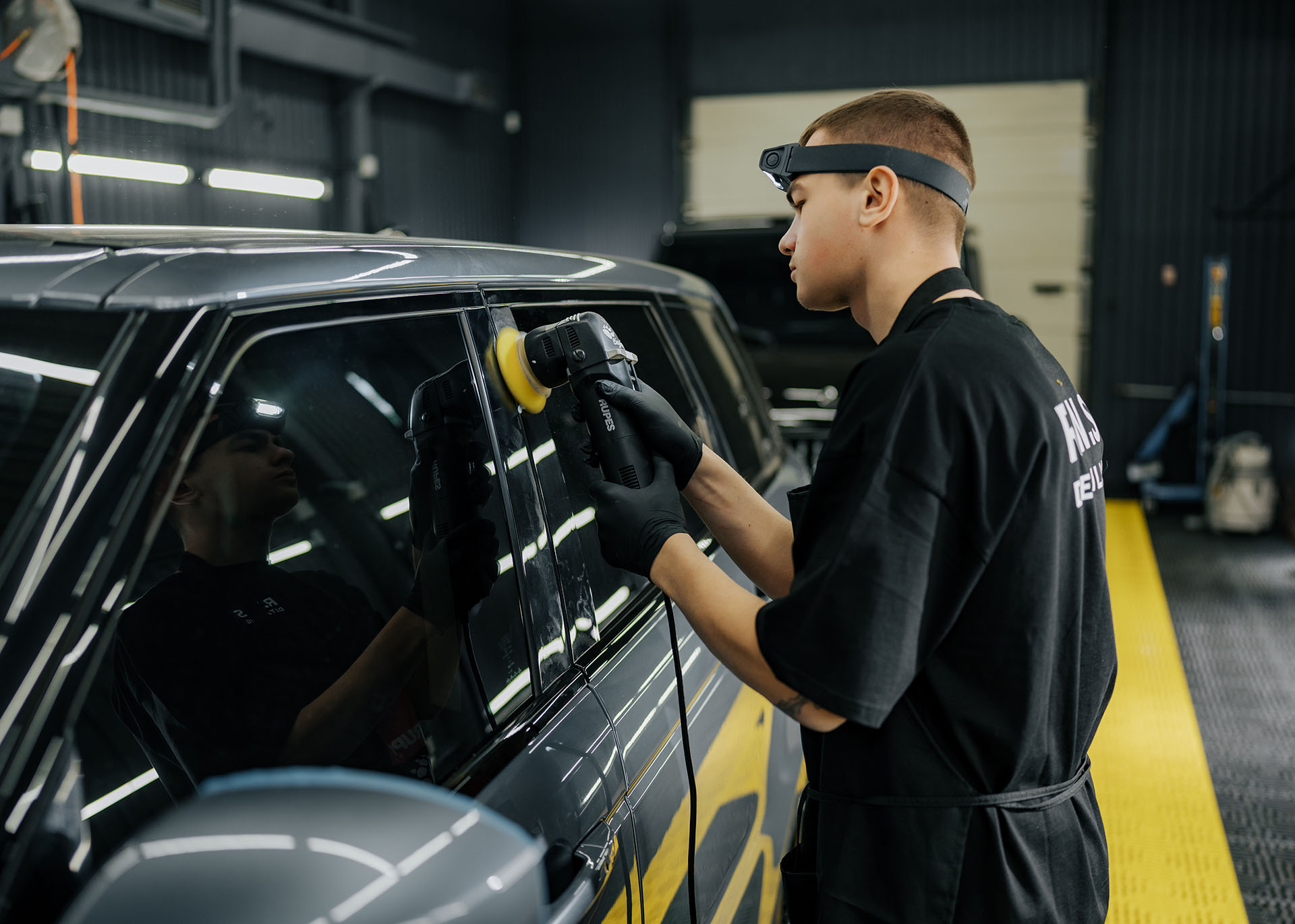 полірування та відновлення Shadow Line та хромованих елементів - Royal World Service