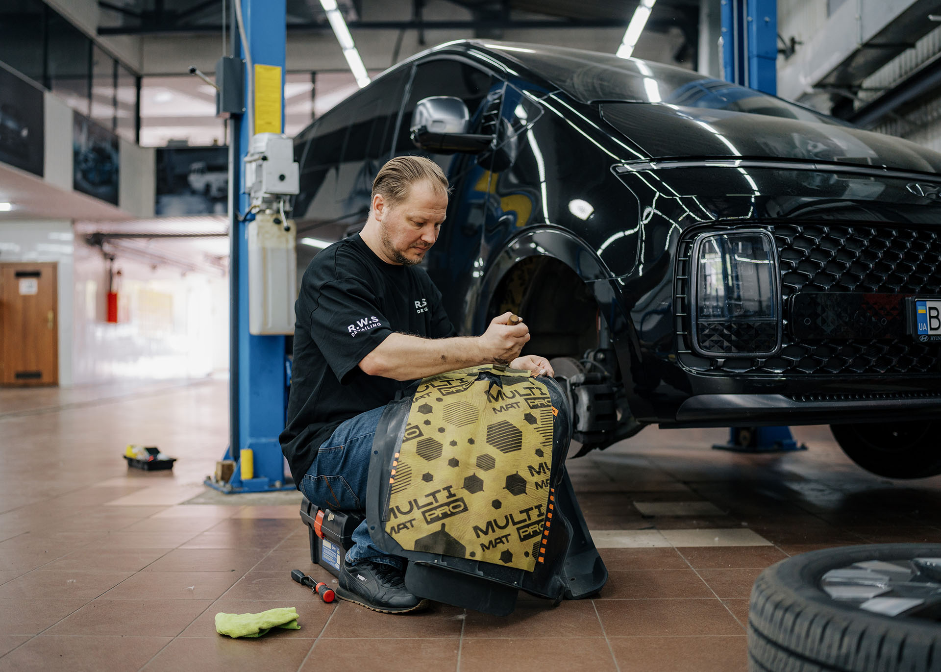 Шумоізоляція салону - Royal World Service