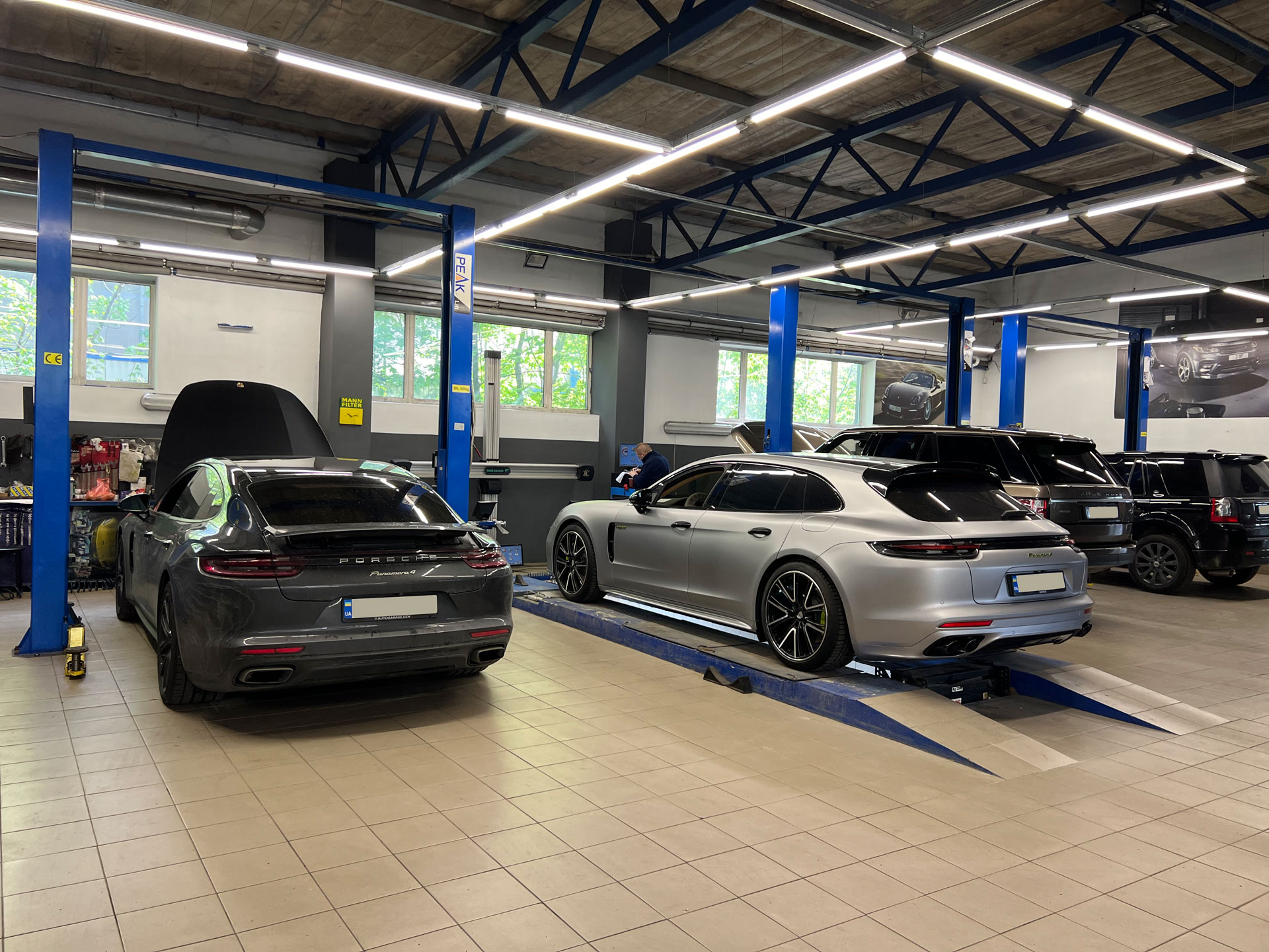 Замена масла в двигателе Porsche - Royal World Service